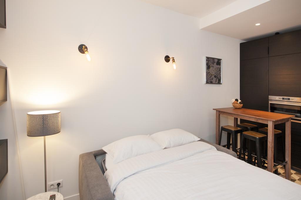 Pick A Flat'S Apartment In Le Marais - Rue Sainte Croix De La Bretonnerie Paris Room photo